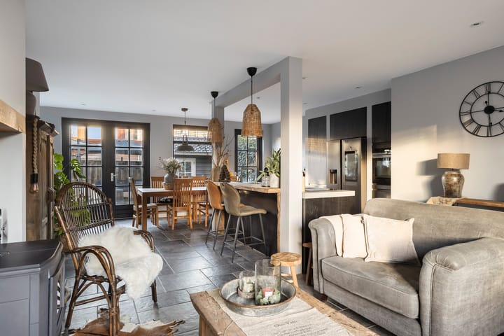 Foto 14 van Tromplaan 34