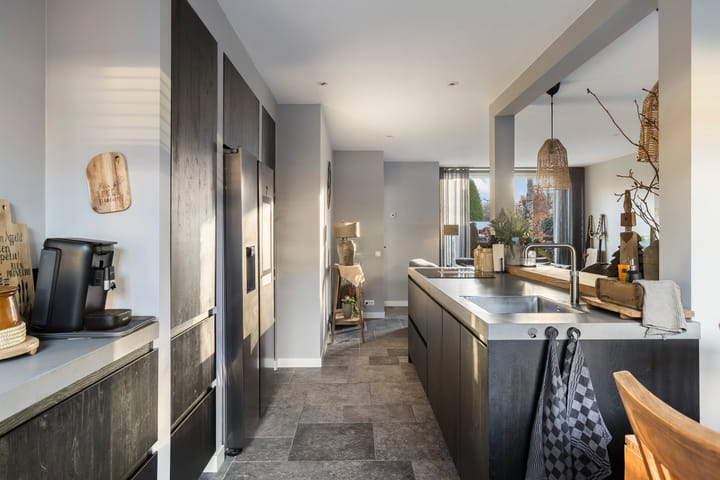 Foto 3 van Tromplaan 34