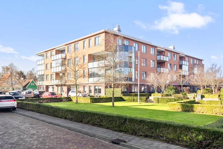 Bekijk foto van Molukkenstraat 33