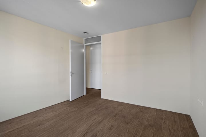 Foto 11 van Molukkenstraat 33