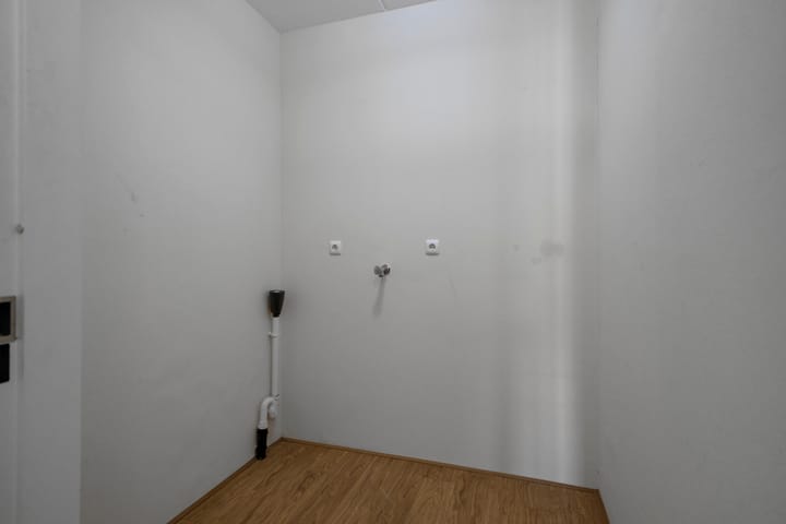 Foto 15 van Molukkenstraat 33