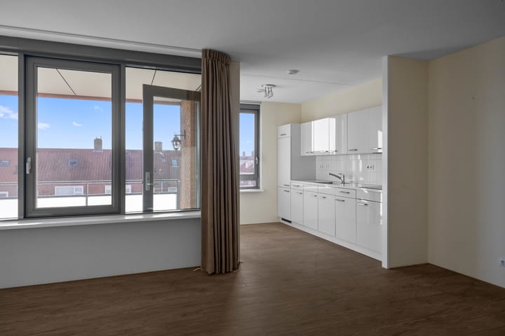 Foto 20 van Molukkenstraat 33