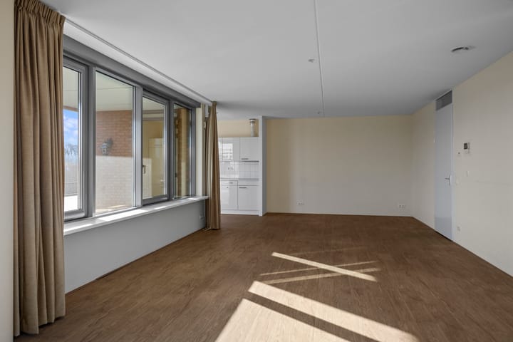 Foto 19 van Molukkenstraat 33