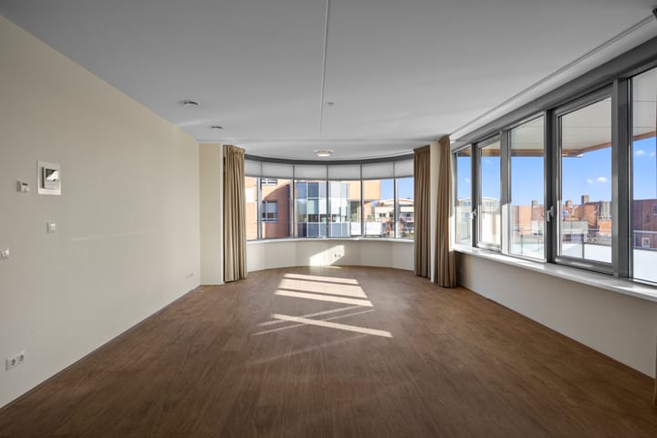 Foto 16 van Molukkenstraat 33