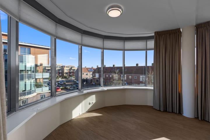 Foto 18 van Molukkenstraat 33