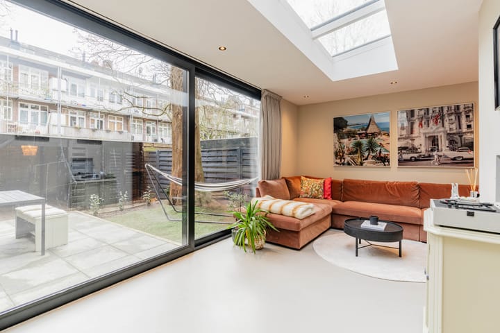 Foto 12 van Paramaribostraat 160