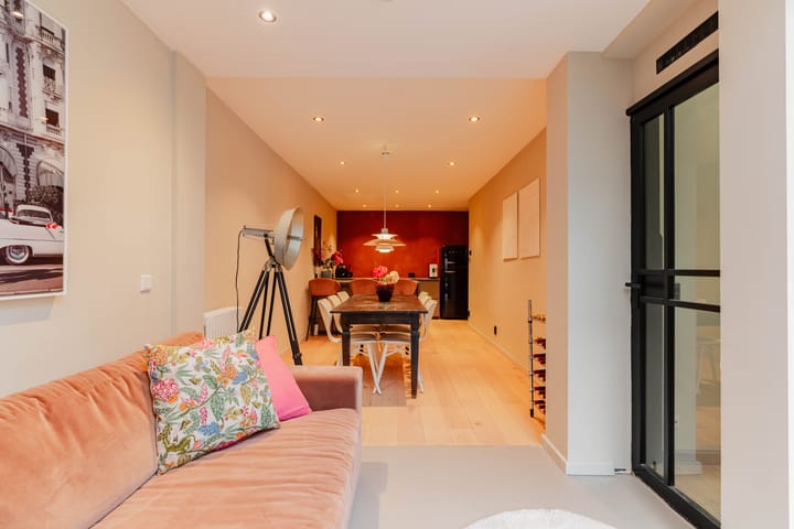 Foto 19 van Paramaribostraat 160