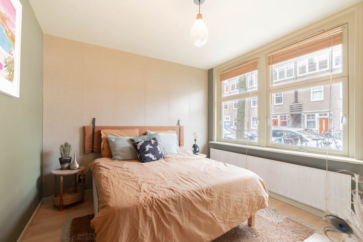 Foto 24 van Paramaribostraat 160