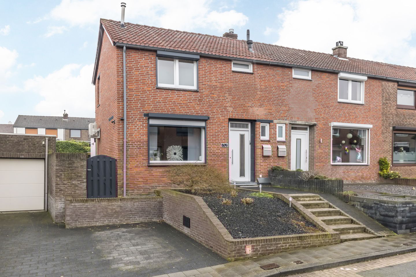 Foto 1 van Meidoornstraat 7