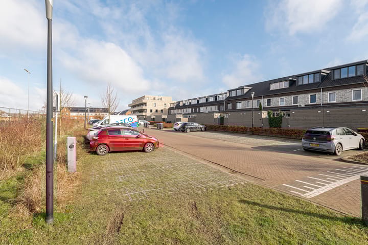 Foto 33 van Kees van Lintstraat 33