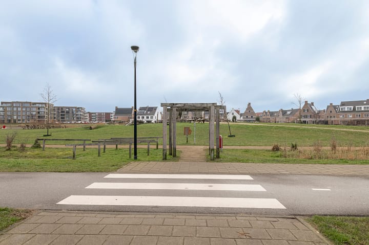 Foto 35 van Kees van Lintstraat 33