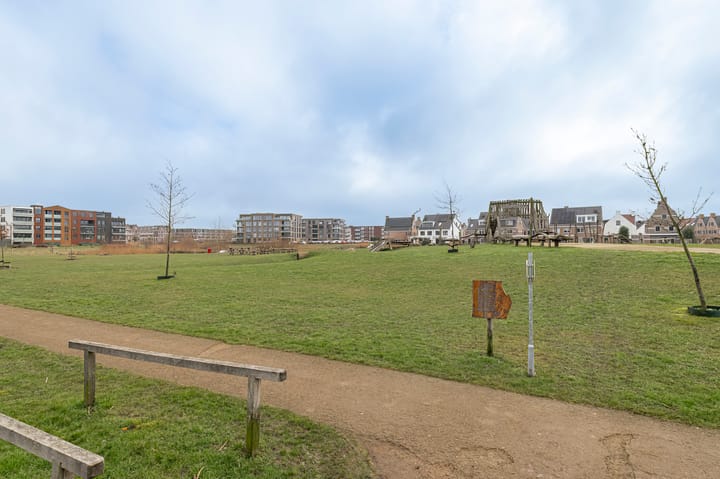 Foto 39 van Kees van Lintstraat 33