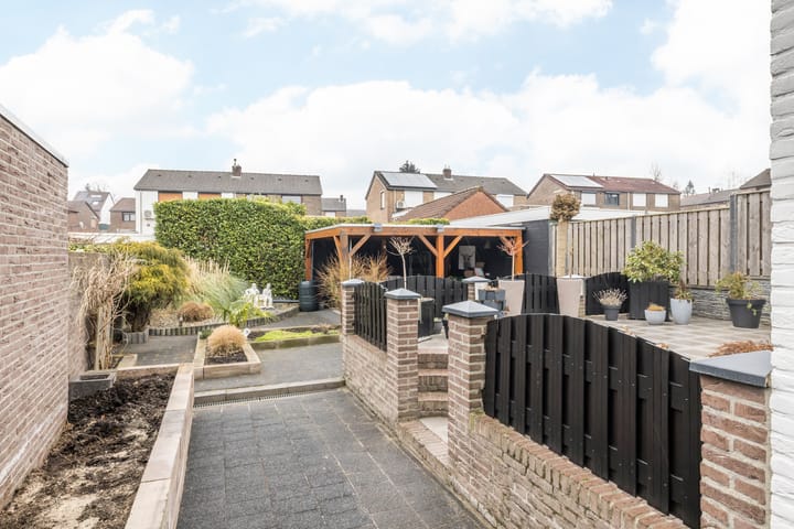 Foto 27 van Meidoornstraat 7