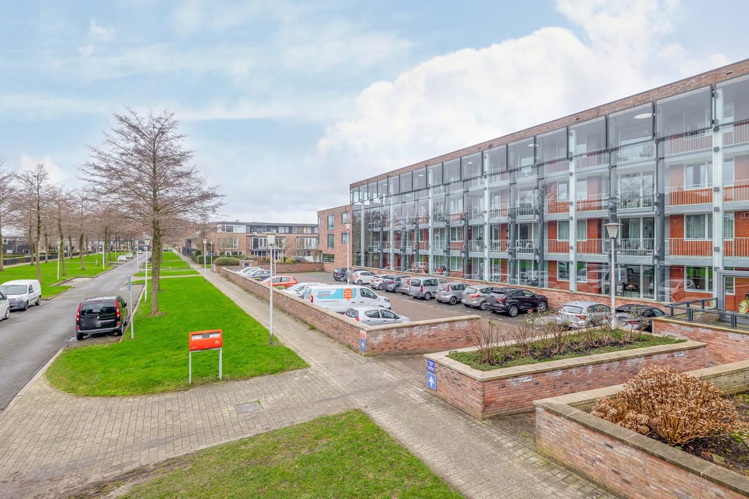 Foto 8 van Muiderstraat 28