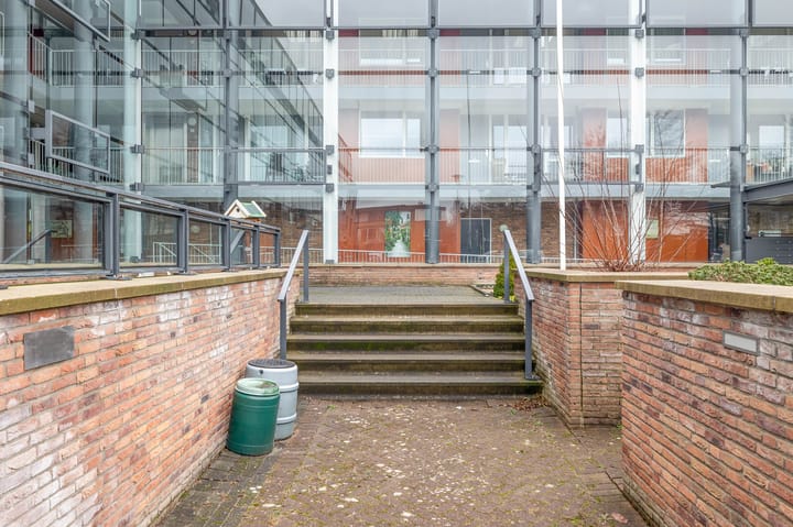 Foto 10 van Muiderstraat 28