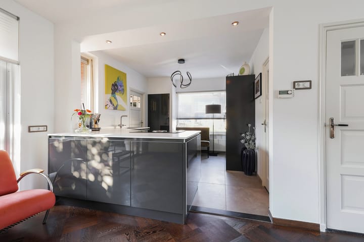 Foto 12 van Molenstraat 10