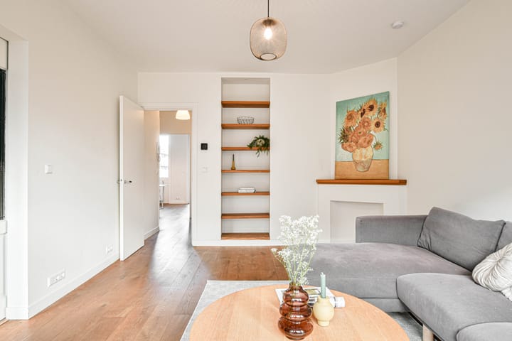 Foto 5 van Antillenstraat 8-C