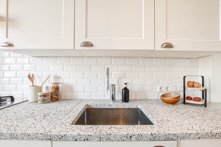 Foto 17 van Antillenstraat 8-C