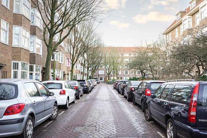 Foto 30 van Antillenstraat 8-C