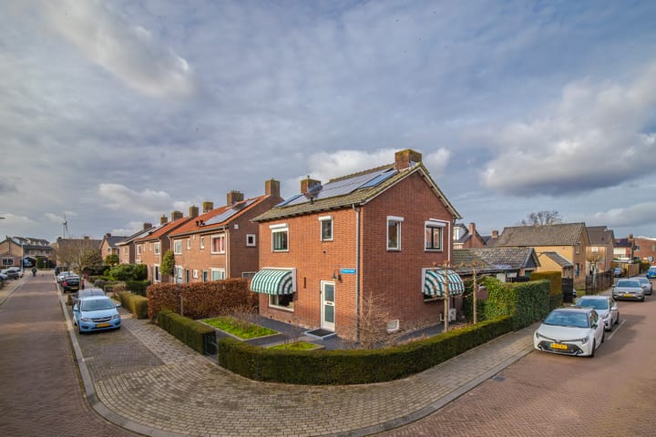 Foto 6 van Oranjestraat 13