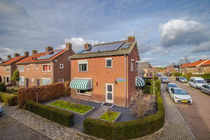 Foto 9 van Oranjestraat 13