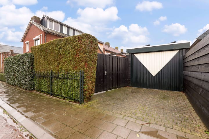 Foto 44 van Oranjestraat 13