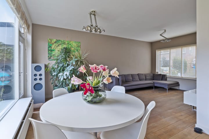 Foto 13 van Irenestraat 8