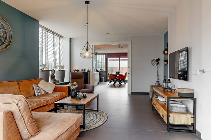 Photo 6 of Willem Sandershof 19