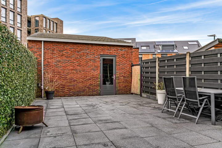 Photo 31 of Willem Sandershof 19