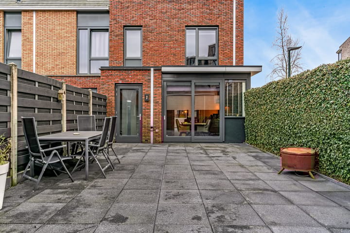 Photo 32 of Willem Sandershof 19