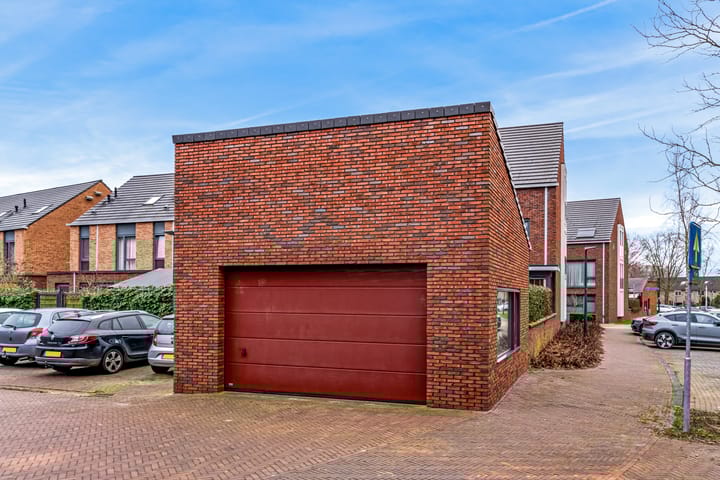 Photo 33 of Willem Sandershof 19