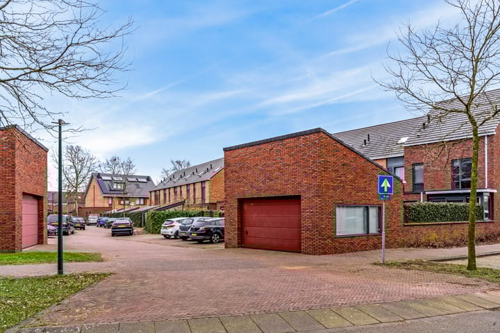 Photo 34 of Willem Sandershof 19