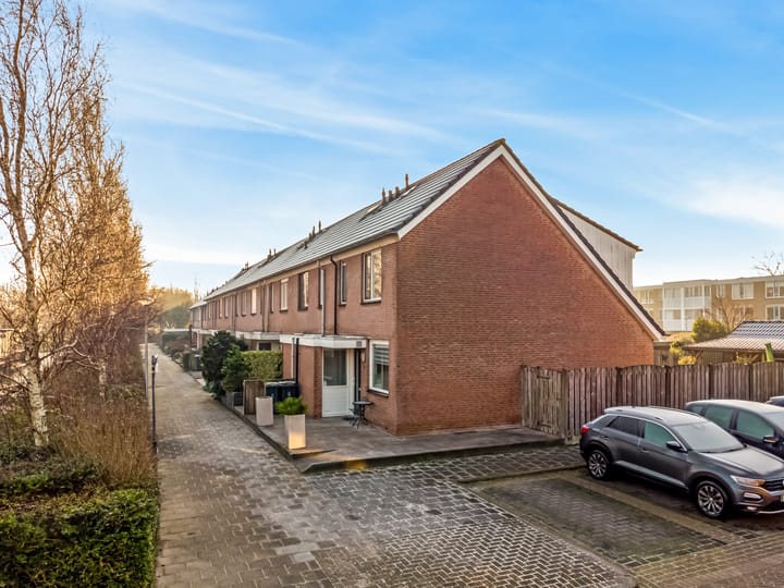 Photo 6 of Bouvignestraat 1