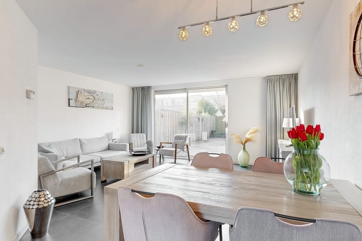 Photo 10 of Bouvignestraat 1