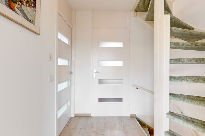 Photo 16 of Bouvignestraat 1