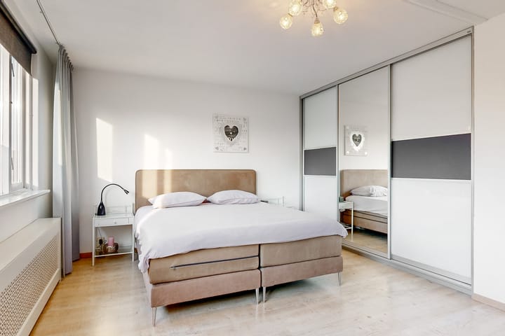 Photo 21 of Bouvignestraat 1