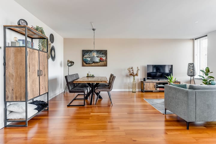 Foto 6 van Stationsplein 33