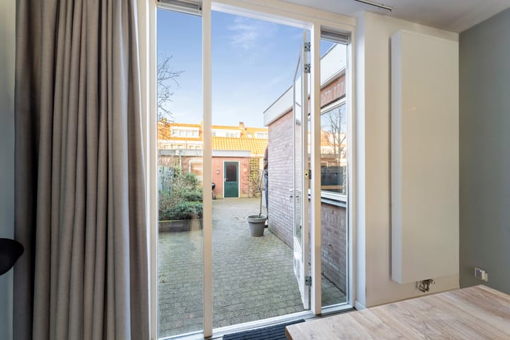 Foto 18 van Prof. Zeemanstraat 16