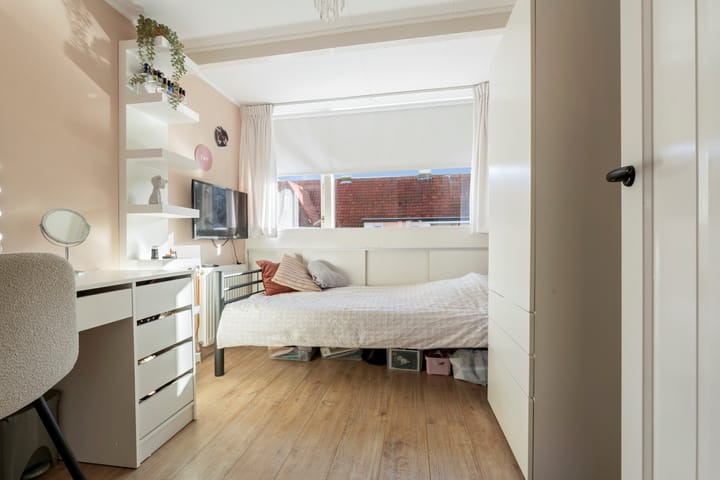 Foto 30 van Prof. Zeemanstraat 16