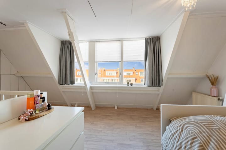 Foto 43 van Prof. Zeemanstraat 16