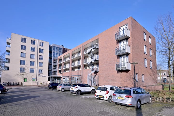 Photo 32 of Hendrik Verheesstraat 36