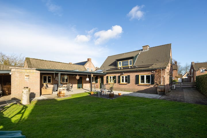 Foto 1 van Ridder van Cuijkstraat 29