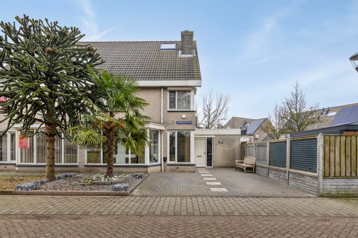 Foto 7 van Goudpiasterstraat 1