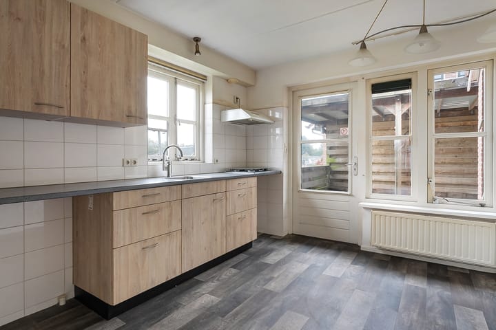 Photo 13 of Nassaustraat 12