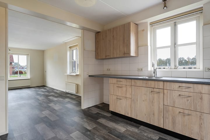 Photo 16 of Nassaustraat 12