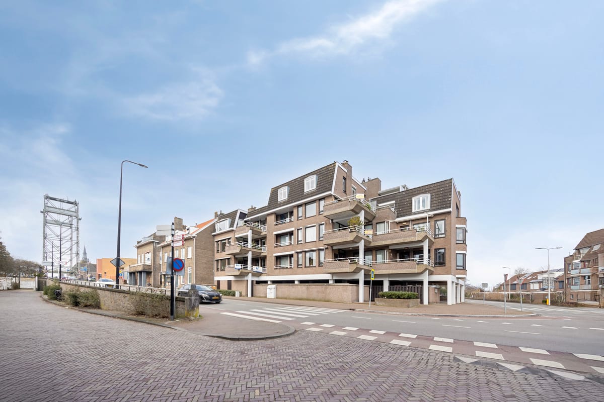 Foto 1 van Plankier 16