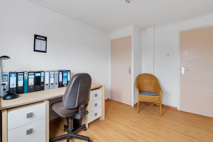 Foto 18 van Veenkampweg 9