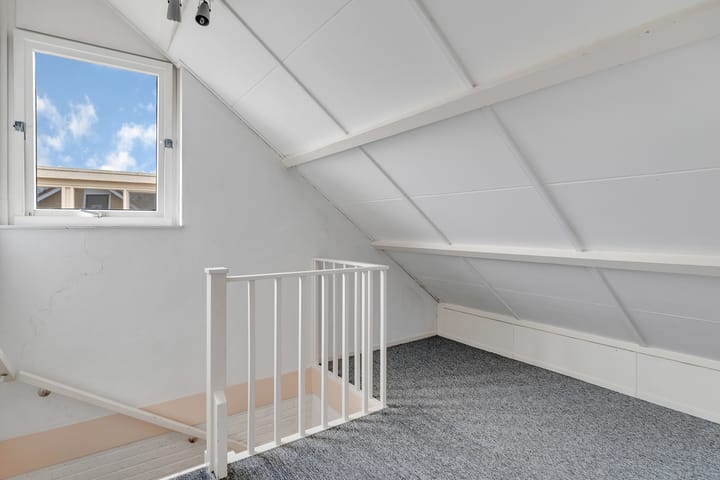 Foto 21 van Veenkampweg 9