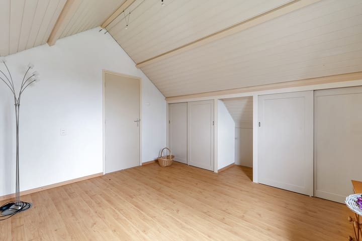 Foto 23 van Veenkampweg 9