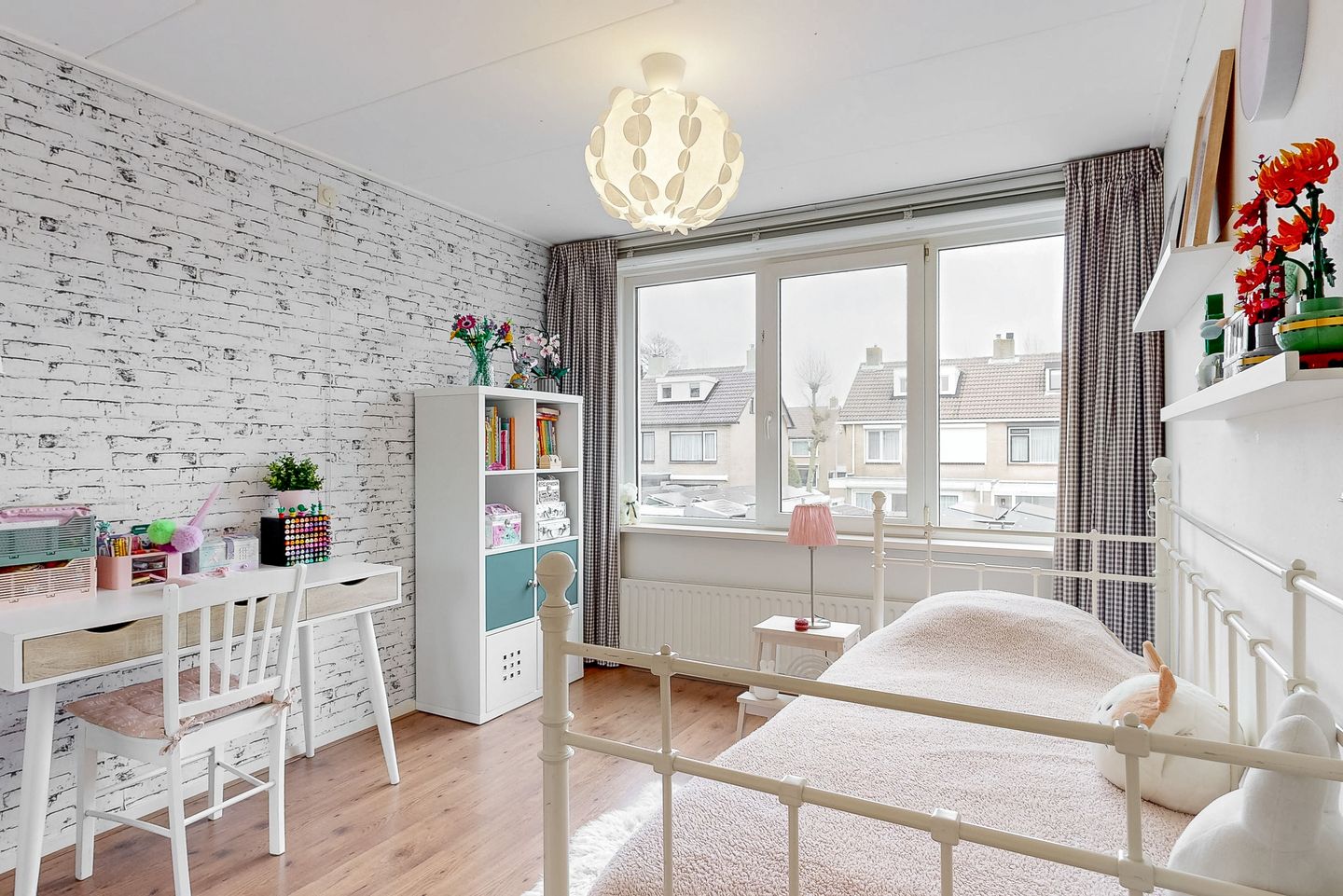 Foto 25 van Meidoornlaan 25